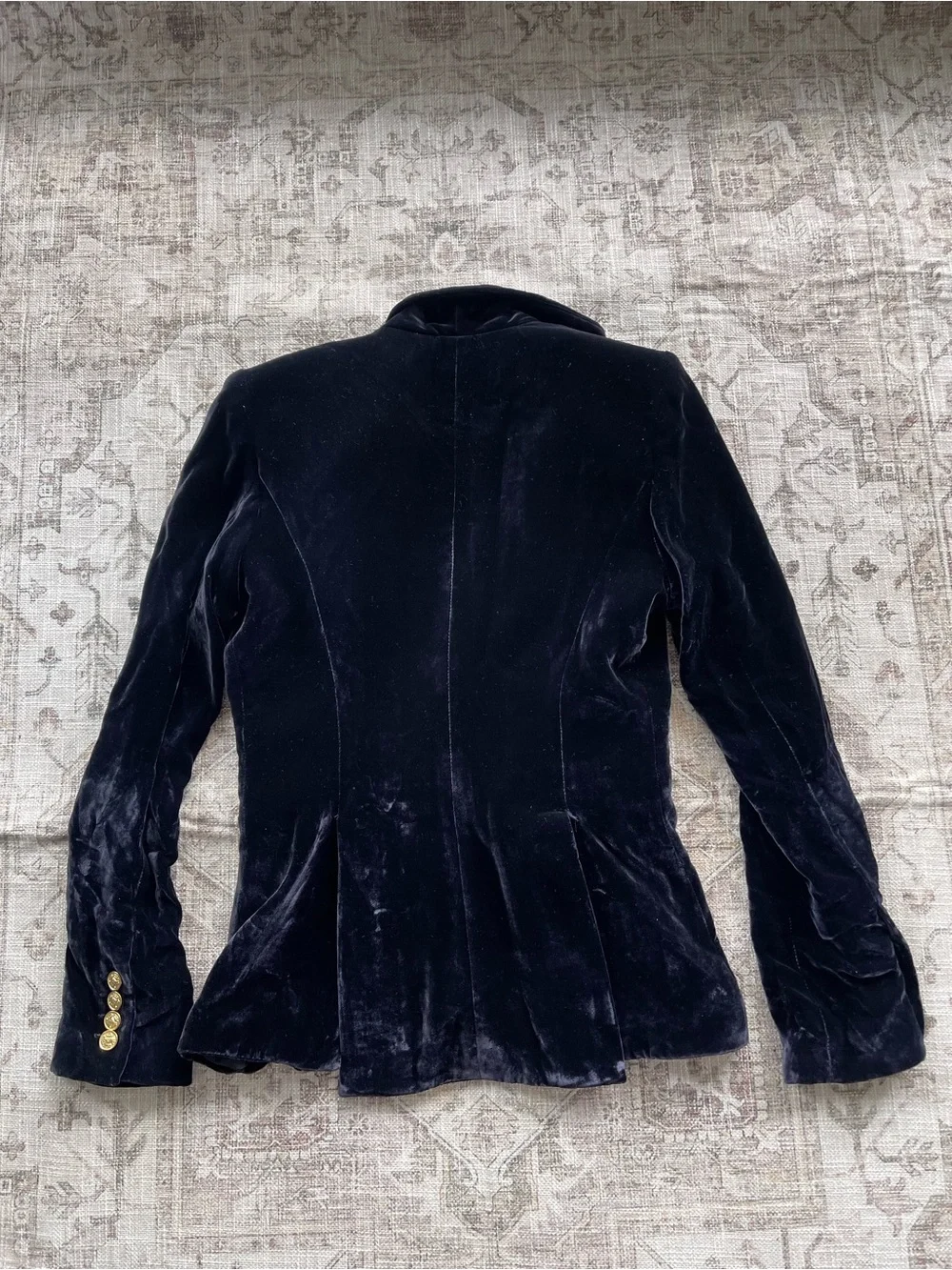 Smythe Velvet Single-Button Blazer in Dark Navy - Picture 3 of 9